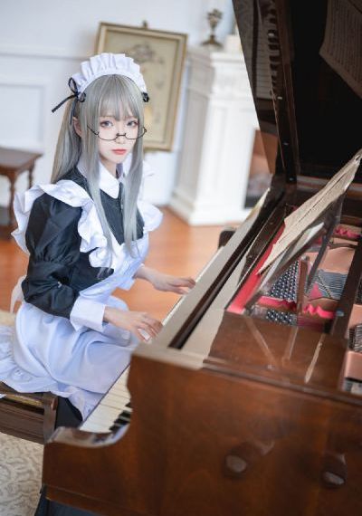 欧美姑娘瑜伽裤_超清日韩电影在线