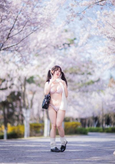 欧美短袖牌子_4K完整版观看