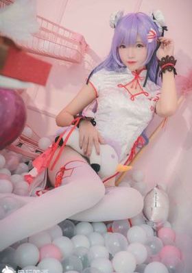 欧美大牌真丝连衣裙_BD英语手机在线看