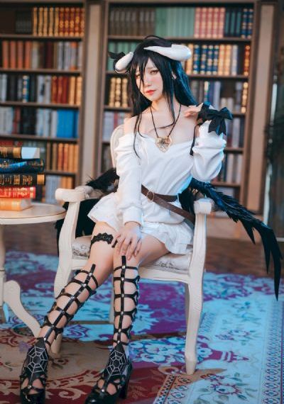 欧美少女17p_高清高清在线观看