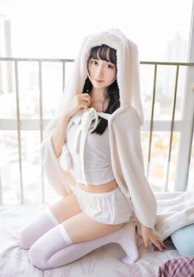 欧美女装批发平台_HD免费播放
